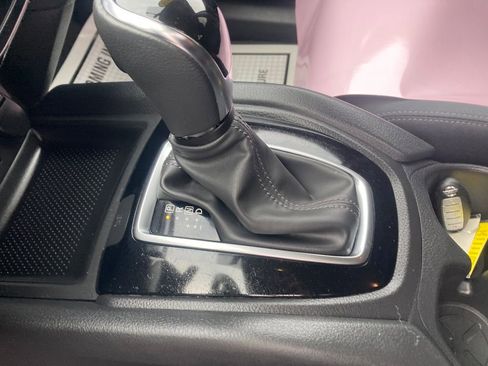 Used 2018 Nissan Rogue SV w/ Premium Package image 28