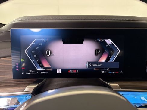 Used 2025 BMW 760i xDrive w/ Executive Package image 20