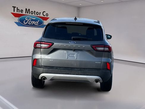 Certified 2025 Ford Escape Active w/ Cold Weather Package image 6