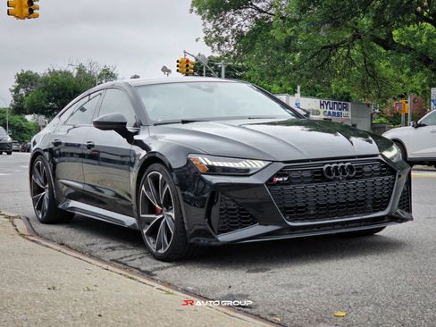Used 2021 Audi RS 7 Sportback AWD/4WD image 2