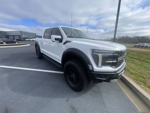 Used 2024 Ford F150 Raptor image 2