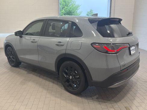 Used 2024 Honda HR-V Sport image 7
