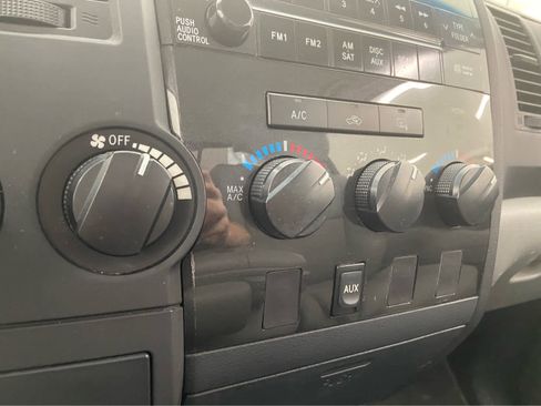Used 2010 Toyota Tundra 2WD Regular Cab image 16