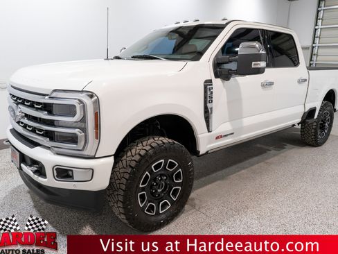 Used 2024 Ford F350 Platinum AWD/4WD image 2