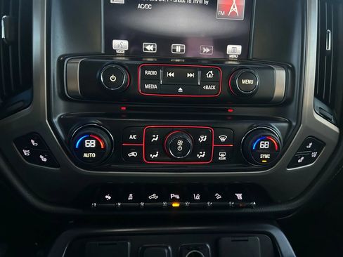 Used 2015 GMC Sierra 2500 Denali w/ Duramax Plus Package image 21