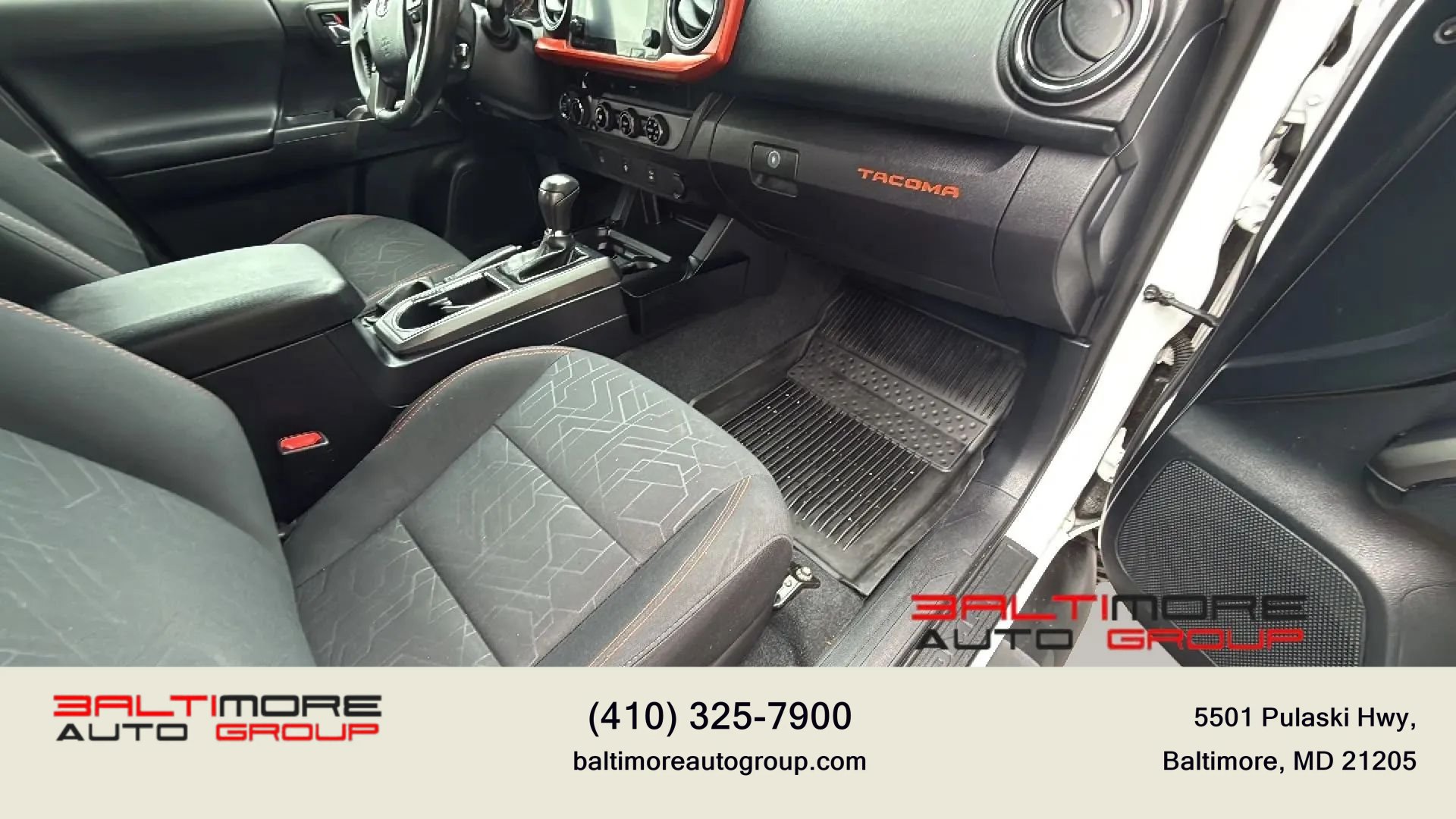 Used 2017 Toyota Tacoma TRD Sport w/ Tow Package (A/T) AWD/4WD image 16
