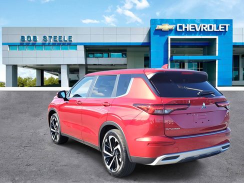 Used 2024 Mitsubishi Outlander SE image 4