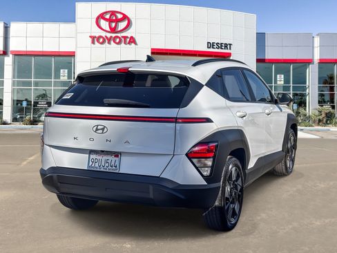 Used 2025 Hyundai Kona SEL FWD image 7