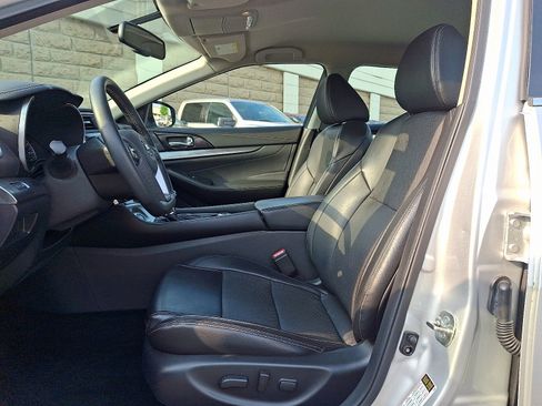 Used 2019 Nissan Maxima 3.5 SV image 13