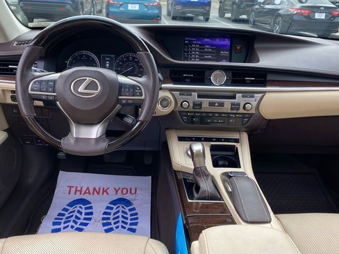 Used 2018 Lexus ES 350 image 9