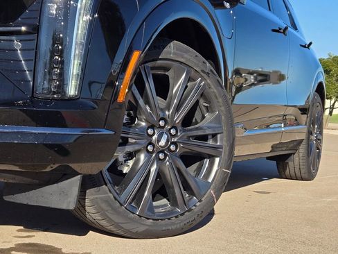 New 2026 Cadillac Optiq Sport 2 image 8