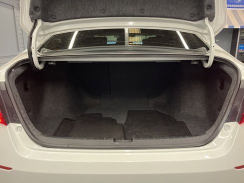 Used 2018 Honda Accord EX image 33