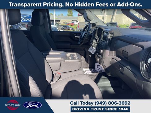 Used 2020 Chevrolet Silverado 1500 Custom w/ Custom Value Package RWD image 16