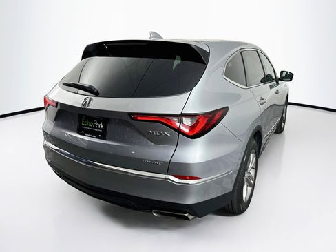 Used 2024 Acura MDX SH-AWD image 9