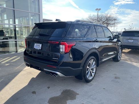 Used 2025 Ford Explorer Platinum w/ Ultimate Package AWD/4WD image 5