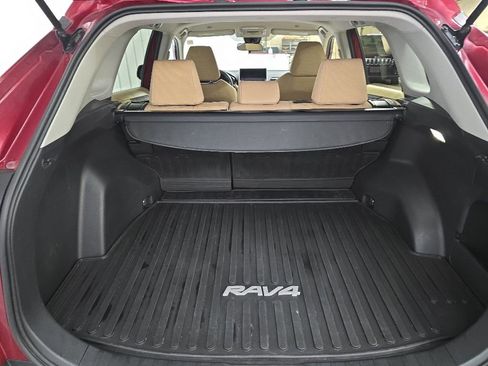 Used 2024 Toyota RAV4 LE AWD/4WD image 11