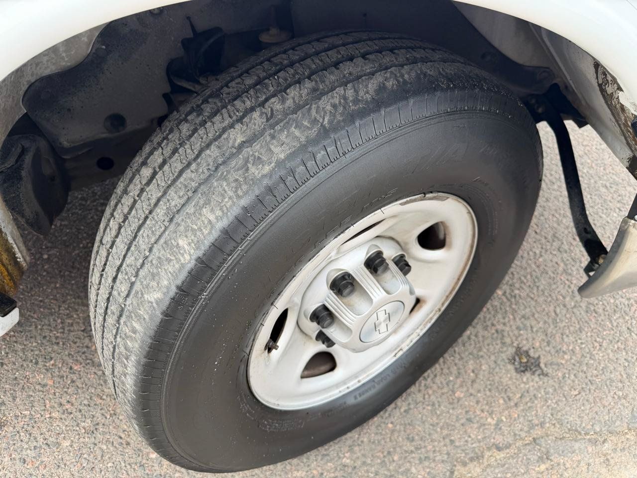 Used 2016 Chevrolet Express 3500 RWD image 30