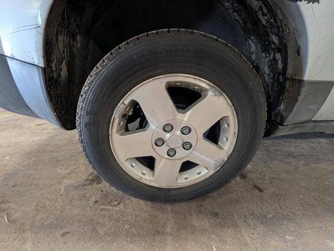 Used 2004 Saturn Vue AWD V6 image 16