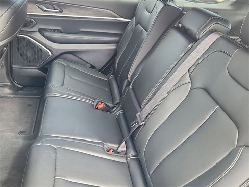 New 2025 Jeep Grand Cherokee L Limited w/ Black Appearance Package image 20