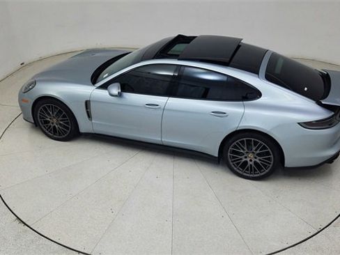 Used 2023 Porsche Panamera Platinum Edition image 79