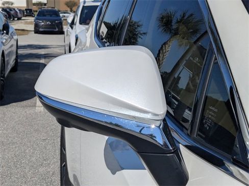 Used 2025 Lexus NX 300h AWD w/ Luxury Package image 11