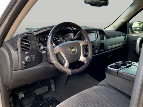 Used 2007 Chevrolet Silverado 1500 LT w/ 1LT Convenience Package AWD/4WD image 16