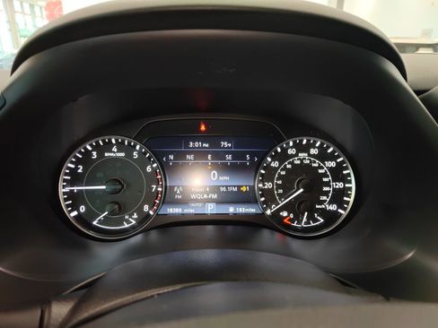 Used 2024 Nissan Armada SL w/ Captain's Chairs Package AWD/4WD image 26