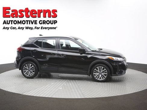 Used 2023 Nissan Kicks SV FWD image 44