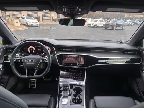 Used 2024 Audi RS 6 performance image 30