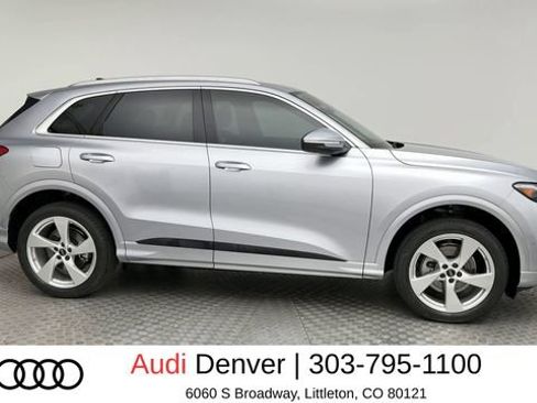 Used 2025 Audi Q5 Premium Plus w/ Premium Plus AWD/4WD image 9