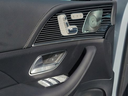 New 2026 Mercedes-Benz GLS 580 4MATIC image 18