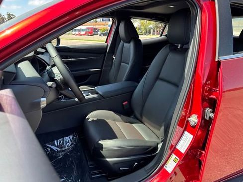 New 2025 MAZDA MAZDA3 Hatchback w/Premium Plus Pkg AWD/4WD image 5