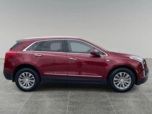Used 2018 Cadillac XT5 Luxury w/ Driver Awareness Package image 6