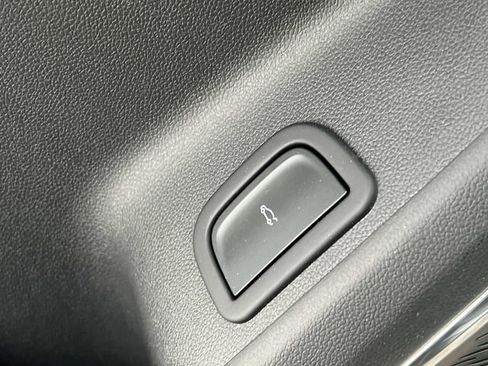 New 2026 GMC Acadia Denali w/ Super Cruise Package image 20