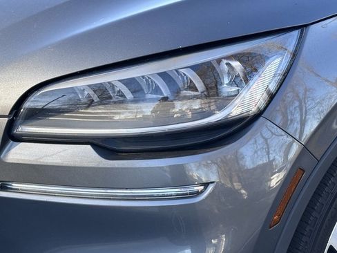 Used 2023 Lincoln Aviator AWD w/ Premium Package image 12