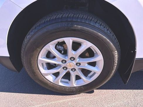 Used 2021 Chevrolet Equinox LT image 31