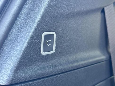 New 2026 Chrysler Pacifica Select w/ S Appearance Package image 14