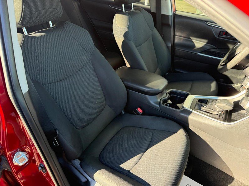 Used 2019 Toyota RAV4 LE w/ All Weather Liner Package AWD/4WD image 11
