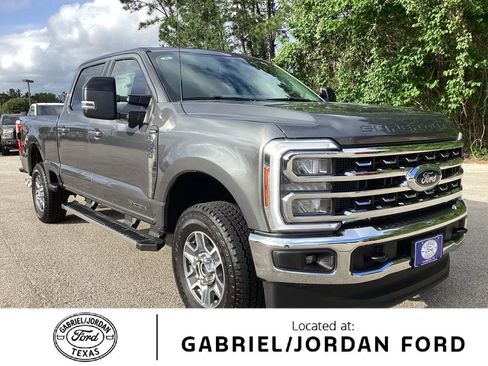 New 2026 Ford F250 Lariat w/ FX4 Off-Road Package AWD/4WD image 1