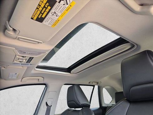 Used 2021 Toyota RAV4 XLE Premium FWD image 15