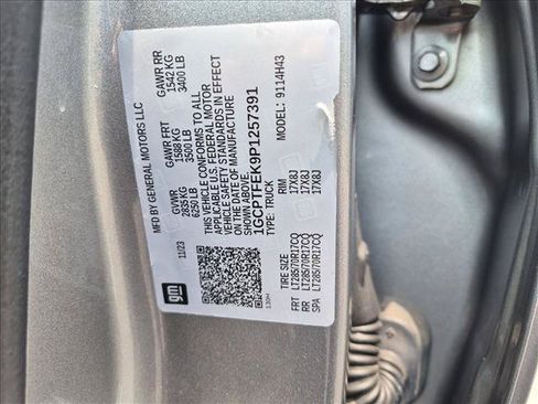 Used 2023 Chevrolet Colorado ZR2 w/ ZR2 Convenience Package III AWD/4WD image 22