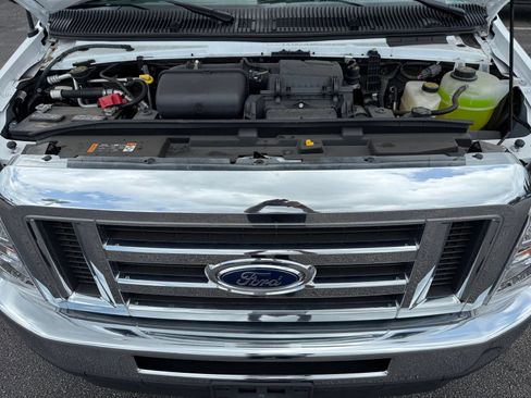 New 2024 Ford E-450 and Econoline 450 Super Duty w/ Power Windows & Locks Group image 35
