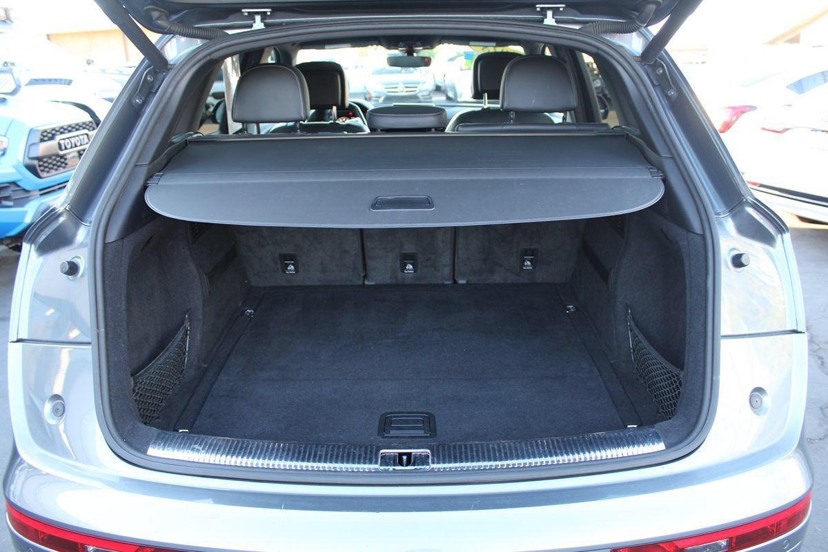 Used 2018 Audi SQ5 Premium Plus AWD/4WD image 34