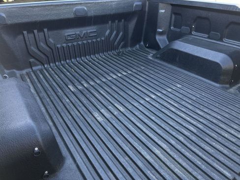 Used 2024 GMC Sierra 1500 Elevation image 25