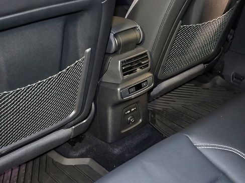 Used 2024 Audi Q4 e-tron Premium Plus w/ Premium Plus image 28