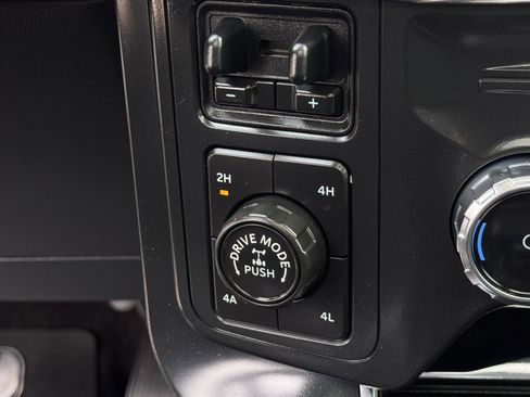 Certified 2022 Ford F150 Raptor w/ Raptor 37 Performance Package image 26