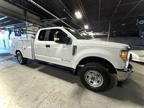Used 2017 Ford F350 XL w/ Power Equipment Group image 6