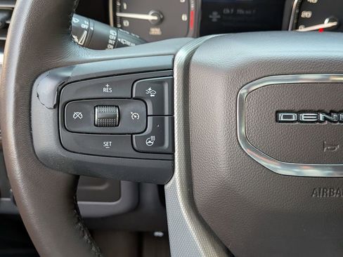 Used 2021 GMC Yukon XL Denali image 34
