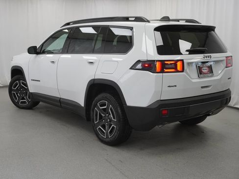 New 2026 Jeep Cherokee Laredo AWD/4WD image 13