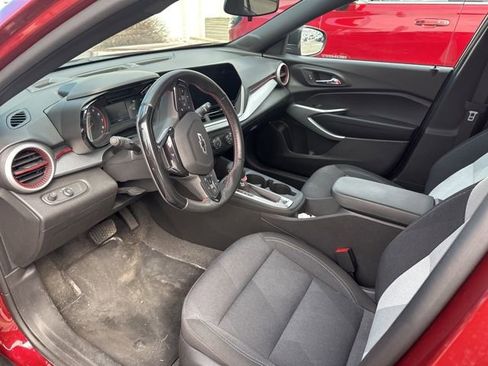 Certified 2024 Chevrolet Trax RS w/ Driver Confidence Package image 3